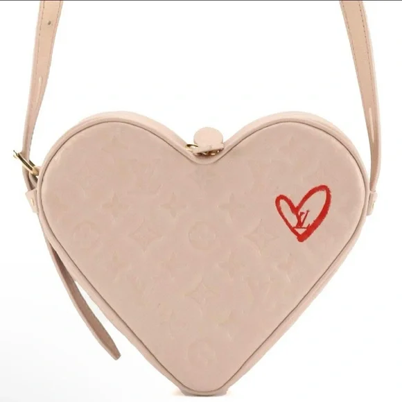 Louis Vuitton Fall in Love Sac Coeur Crossbody - Pink Empreinte Leather - Heart - Picture 9 of 9